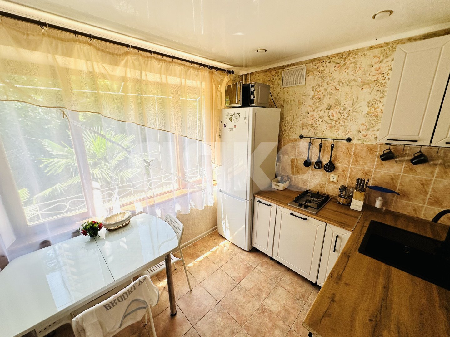 Фото №5: 2-комнатная квартира 54 м² - Сочи, Центральный, Гагарина, мкр. Новый Сочи, ул. Цюрупы, 8