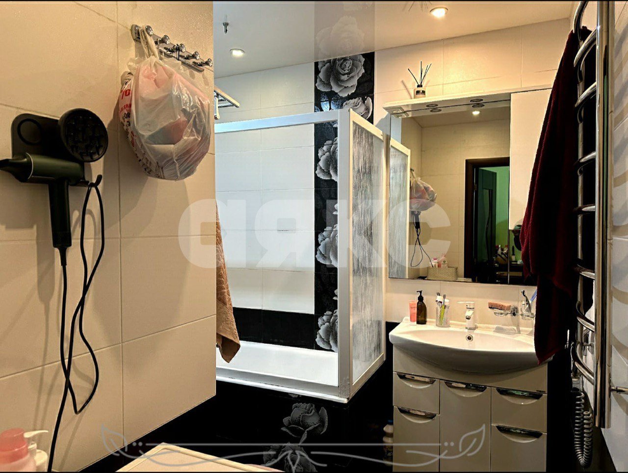 Фото №11: 3-комнатная квартира 59 м² - Сочи, Адлерский, Адлер, мкр. Черёмушки, ул. Ленина, 42