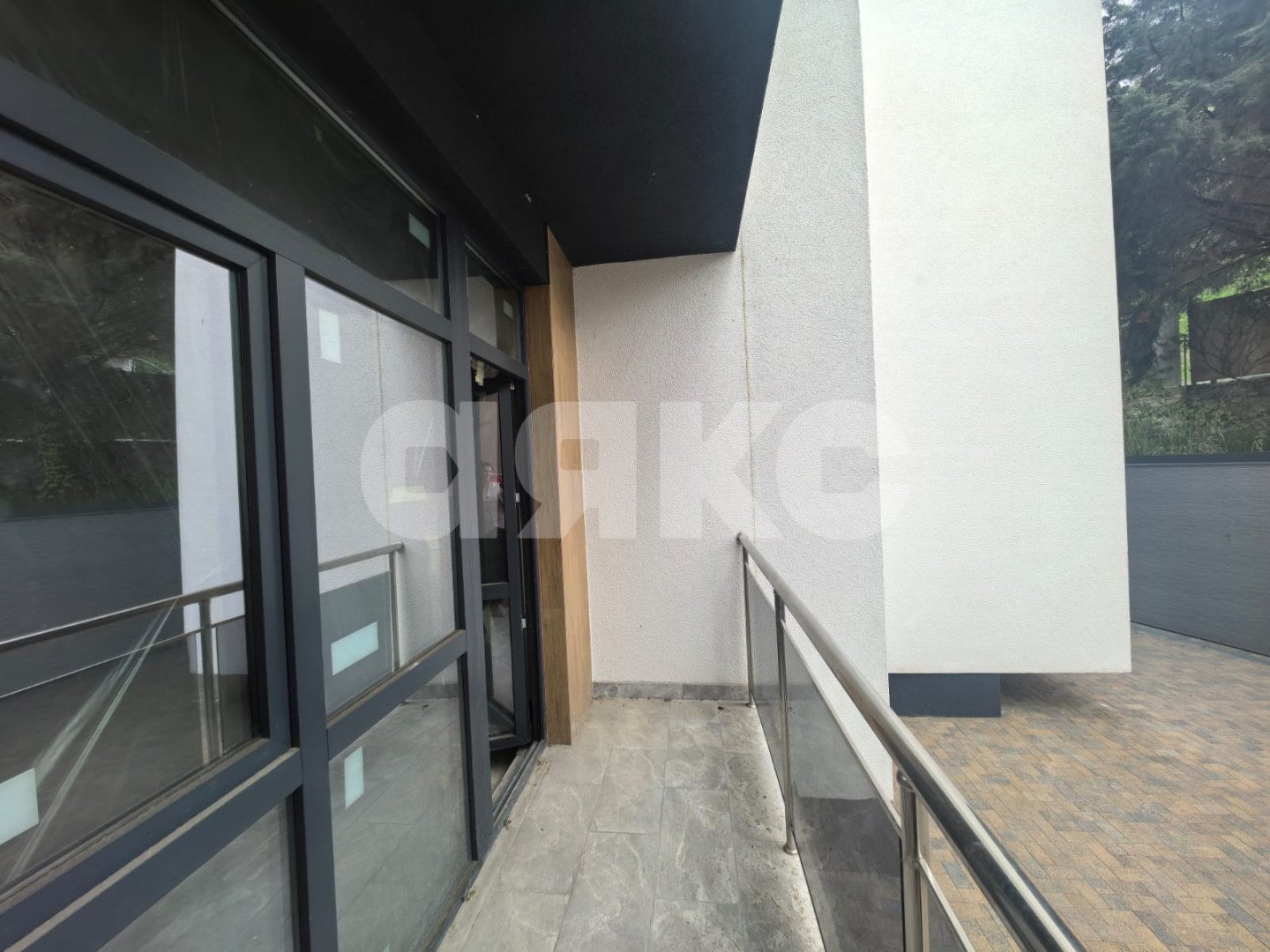 Фото №3: Готовый бизнес 26 м² - Сочи, Лазаревский, Вардане, мкр. жилой комплекс Морской Квартал, ул. Львовская, 76/4