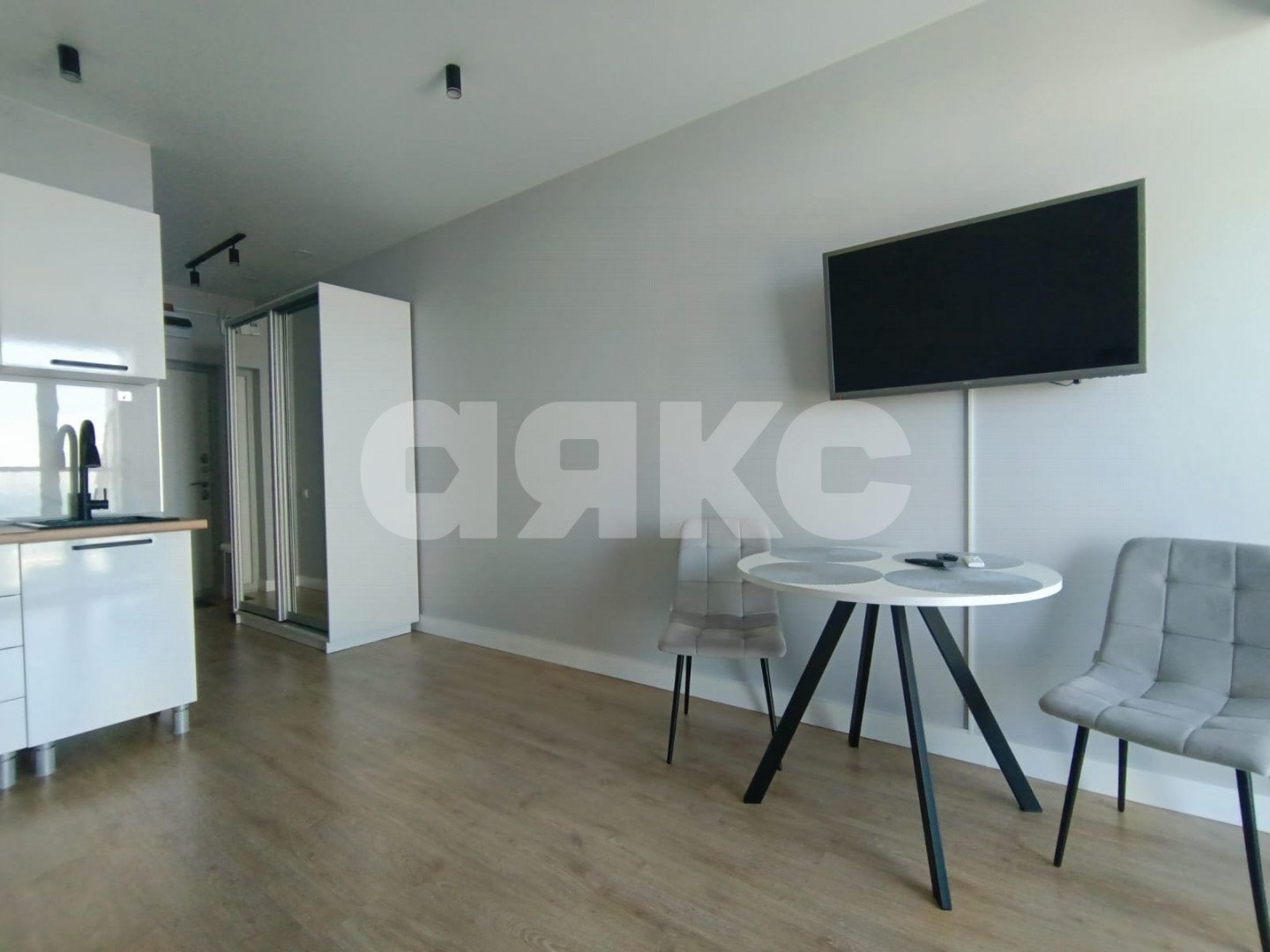 Фото №4: Студия 22 м² - Сочи, Хостинский, жилой комплекс Кислород, мкр. Бытха, ул. Ясногорская, 16/2к1