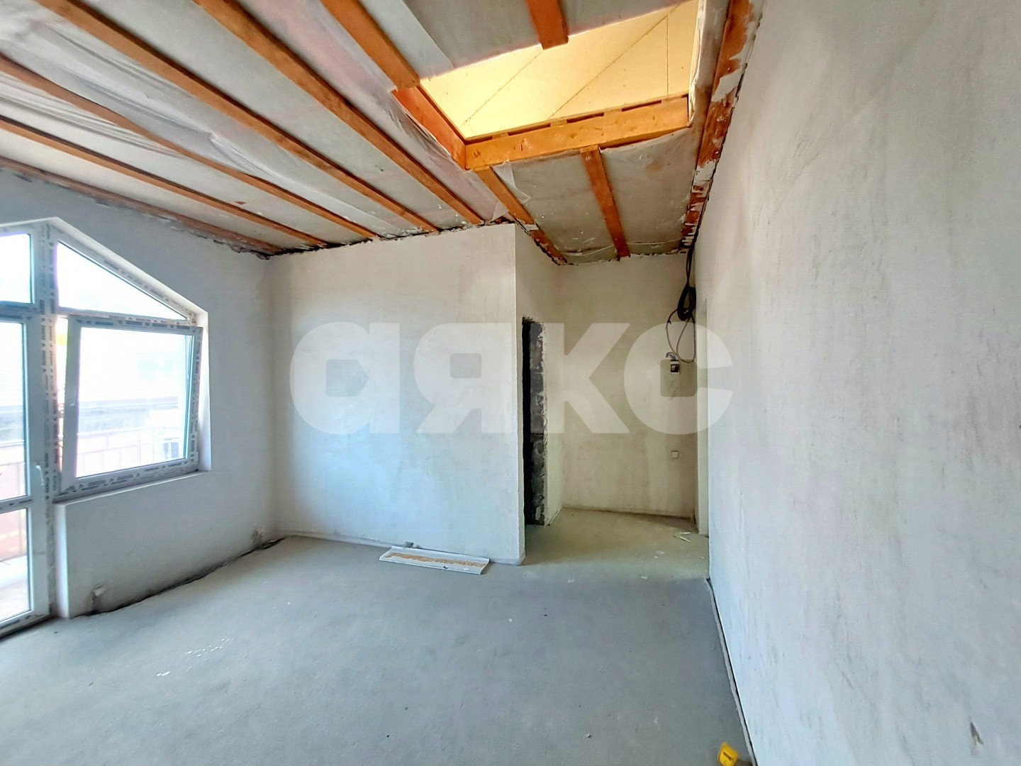 Фото №1: 2-комнатная квартира 50 м² - Сочи, Адлерский, мкр. Верхнеимеретинская Бухта, ул. Миндальная, 21Г