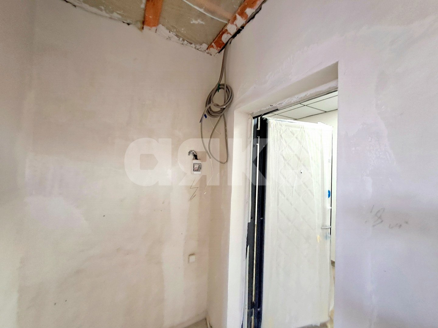 Фото №6: 2-комнатная квартира 50 м² - Сочи, Адлерский, мкр. Верхнеимеретинская Бухта, ул. Миндальная, 21Г