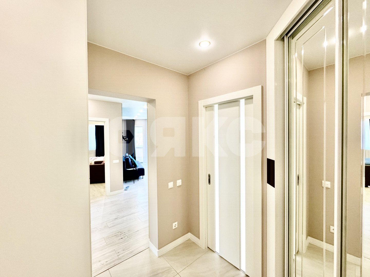 Фото №5: Апартаменты 53 м² - Сочи, р. Центральный, ул. Несебрская, 14