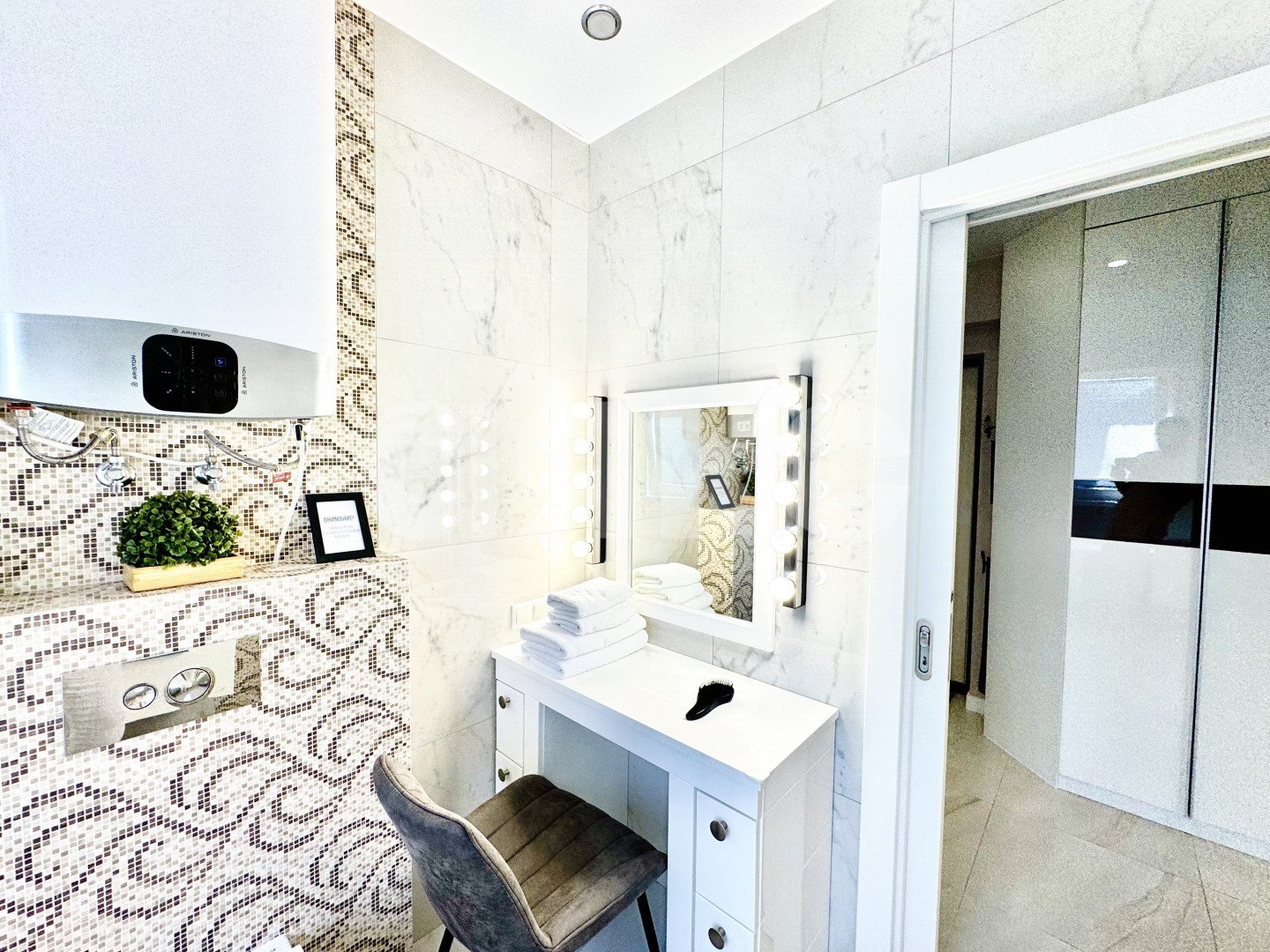 Фото №11: Апартаменты 53 м² - Сочи, р. Центральный, ул. Несебрская, 14