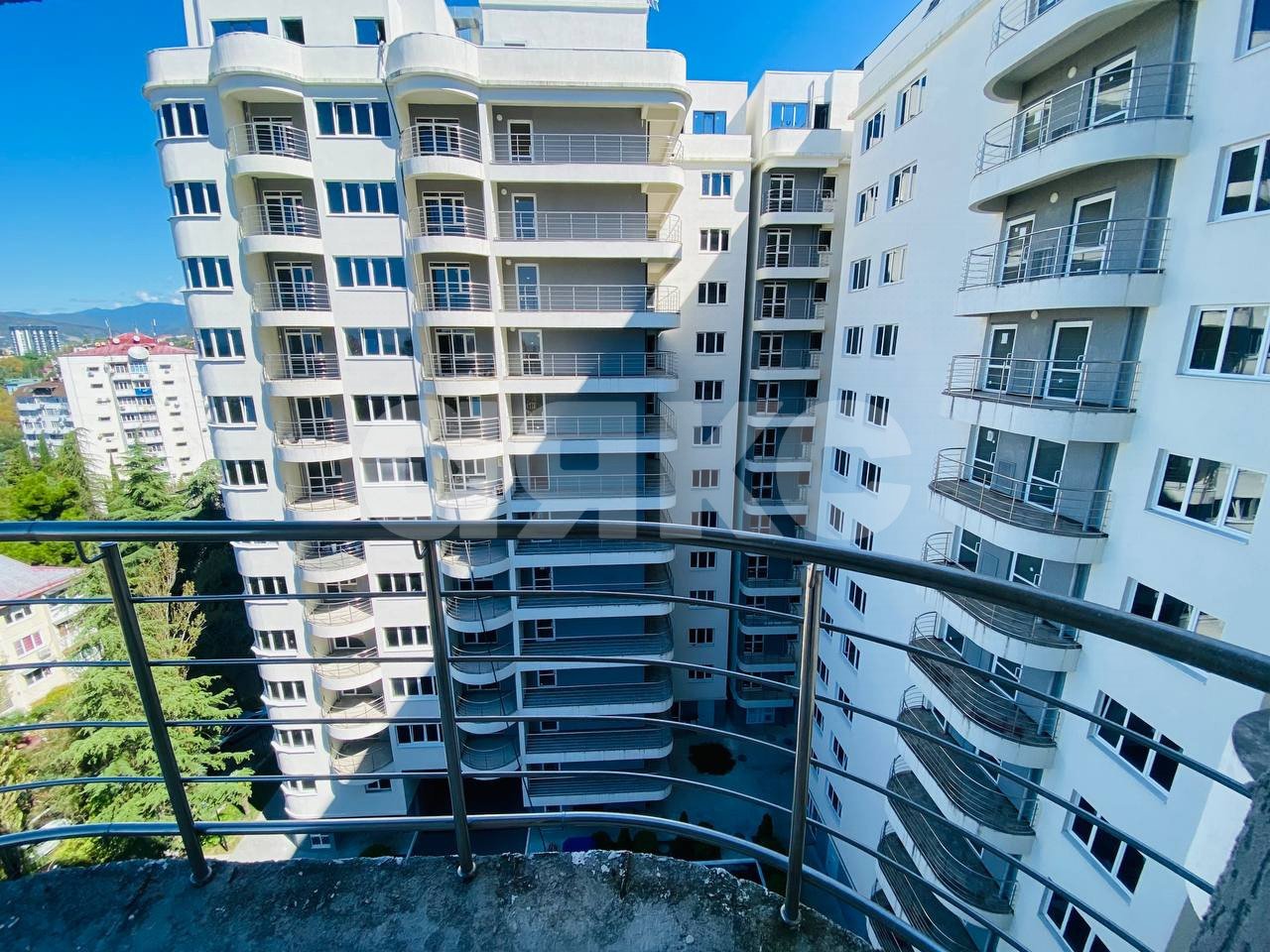 Фото №3: 2-комнатная квартира 62 м² - Сочи, Центральный, Завокзальный, мкр. жилой комплекс Туапсинский, ул. Туапсинская, 19