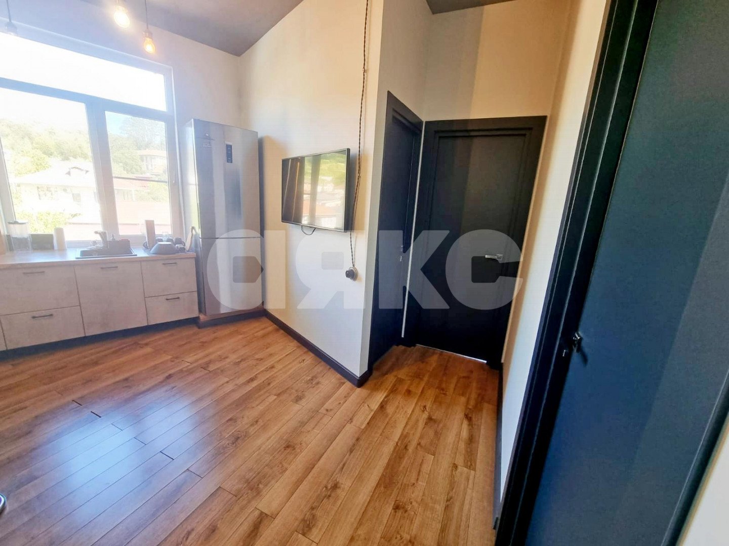 Фото №8: 2-комнатная квартира 50 м² - Сочи, Адлерский, мкр. Верхнеимеретинская Бухта, ул. Бакинская, 9/1