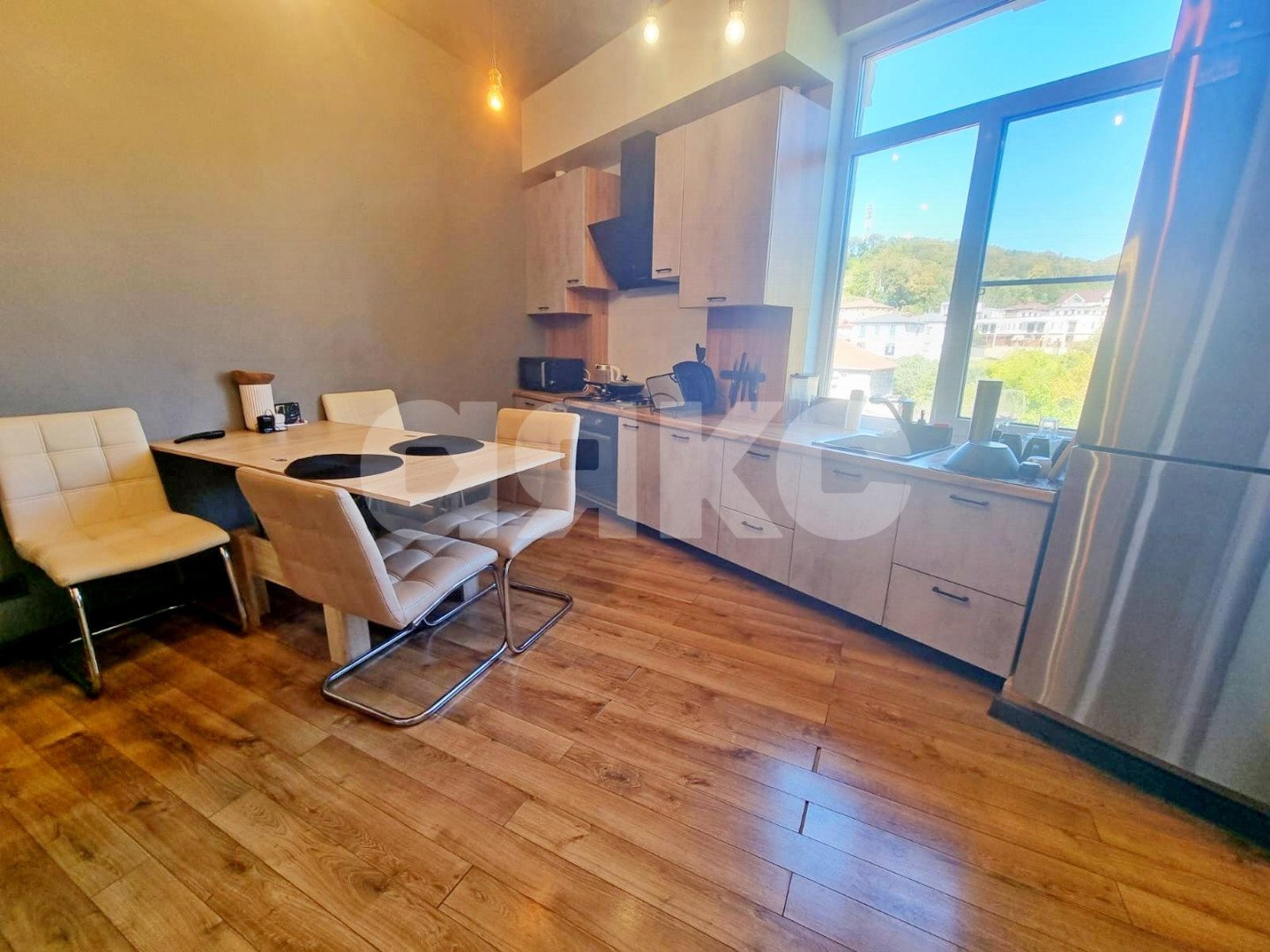 Фото №2: 2-комнатная квартира 50 м² - Сочи, Адлерский, мкр. Верхнеимеретинская Бухта, ул. Бакинская, 9/1