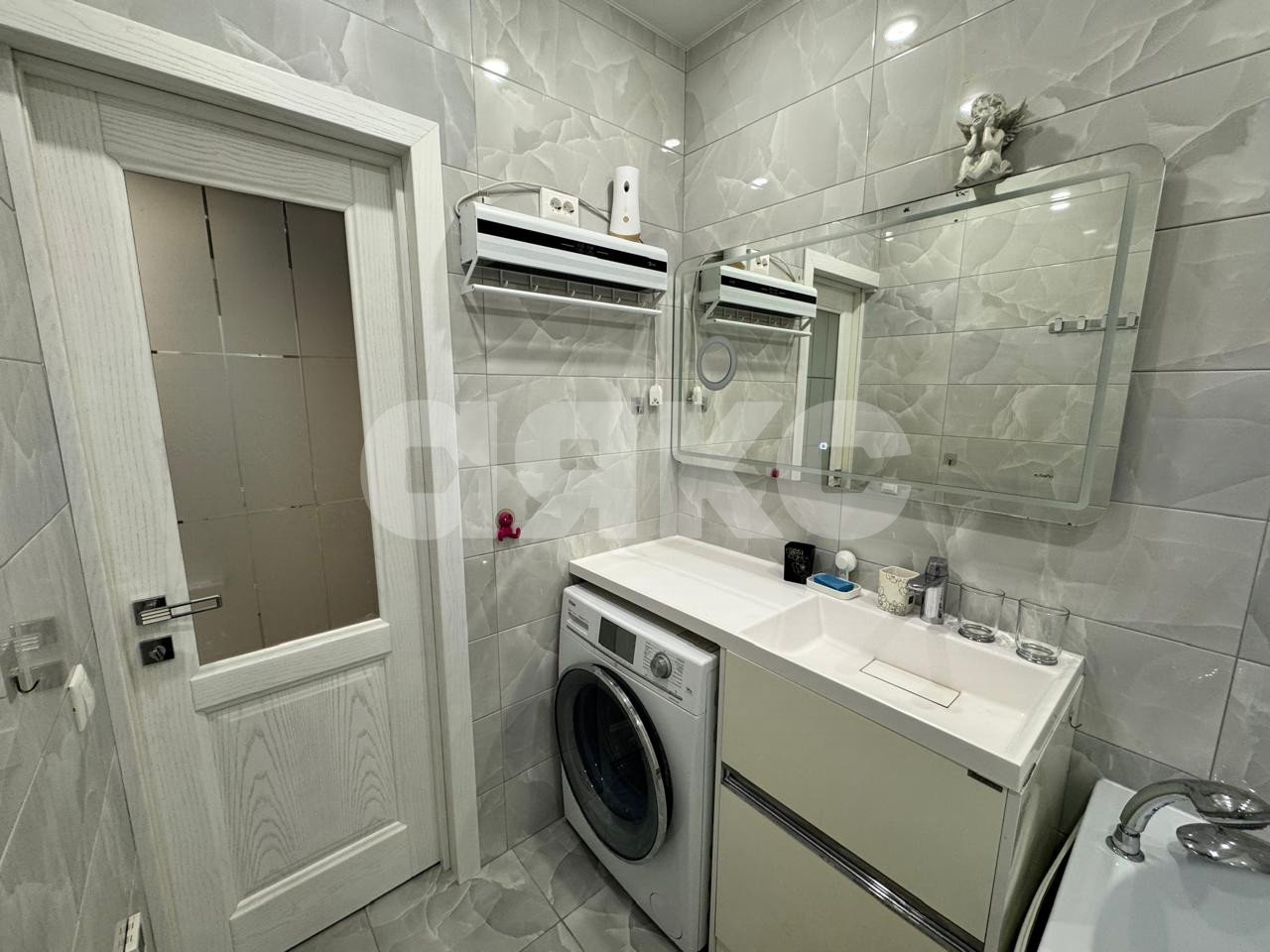 Фото №9: 2-комнатная квартира 83 м² - Сочи, Адлерский, Адлер, мкр. Голубые Дали, ул. Кирпичная, 2к2