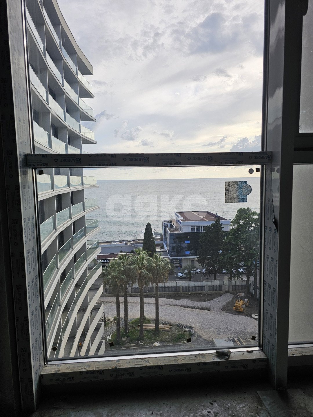 Фото №3: Апартаменты 40 м² - Сочи, Адлерский, Адлер, р. Центральный, ул. Просвещения, 32