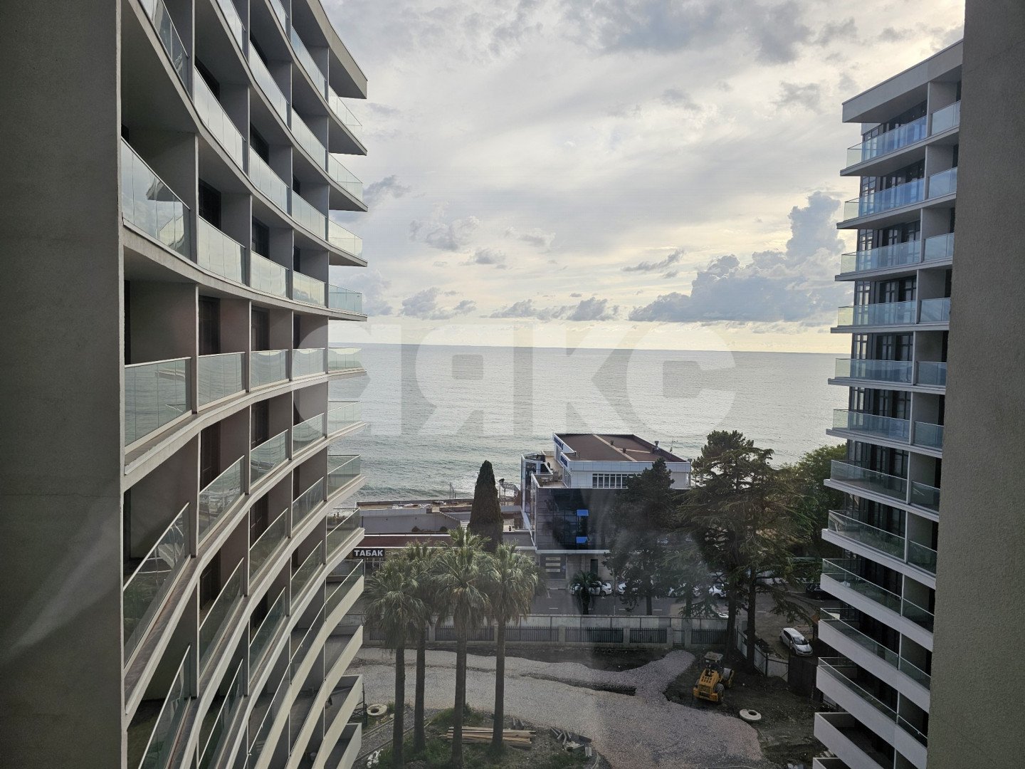 Фото №1: Апартаменты 40 м² - Сочи, Адлерский, Адлер, р. Центральный, ул. Просвещения, 32