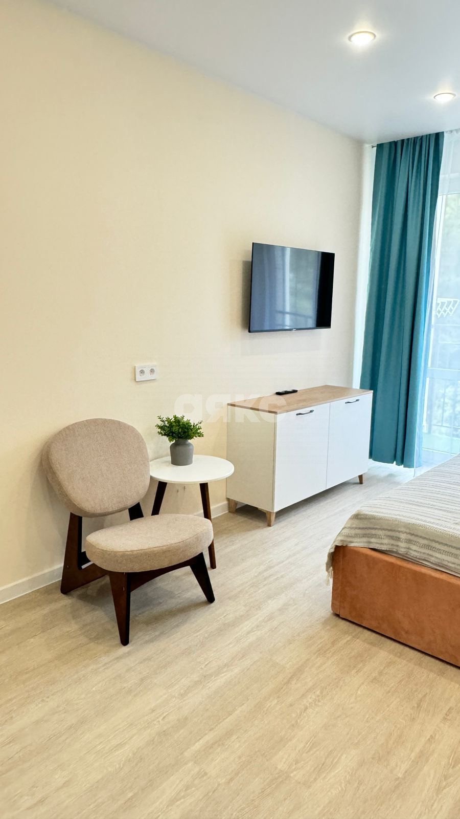 Фото №3: 1-комнатная квартира 28 м² - Сочи, Адлерский, Кудепста, мкр. жилой комплекс Летний, ул. Искры, 88