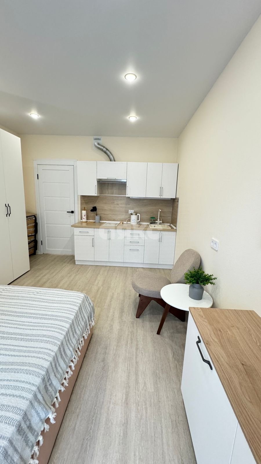 Фото №7: 1-комнатная квартира 28 м² - Сочи, Адлерский, Кудепста, мкр. жилой комплекс Летний, ул. Искры, 88