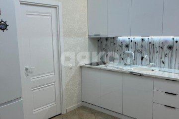 Фото №1: 2-комнатная квартира 56 м² - Сочи, р. Центральный, ул. Первомайская, 11