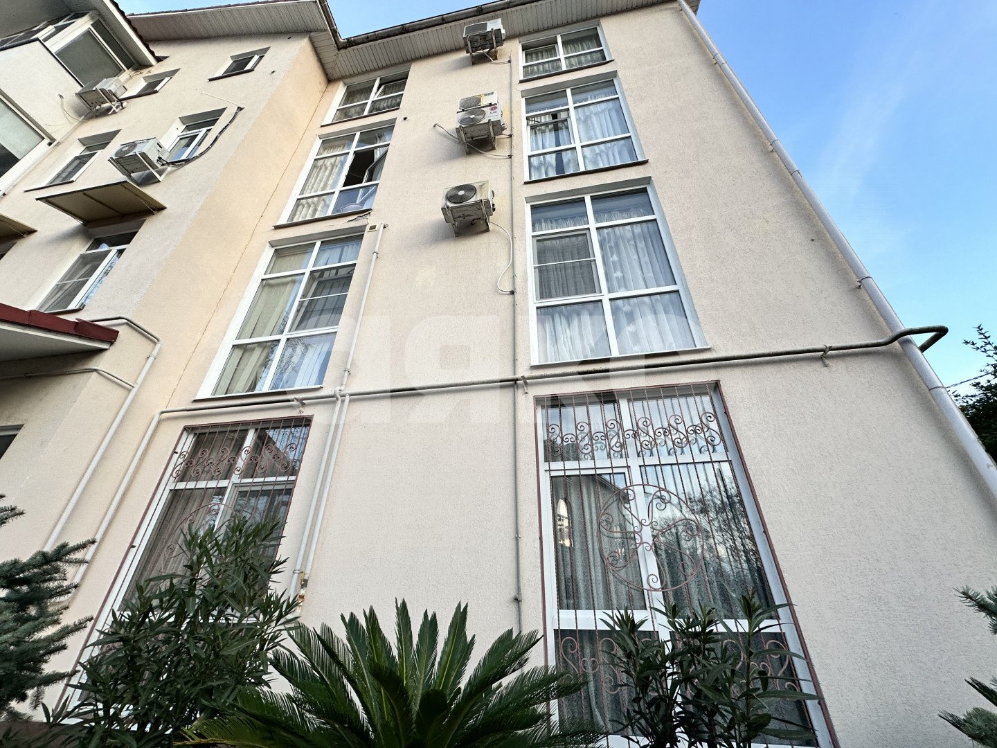 Фото №7: Апартаменты 100 м² - Сочи, Центральный, мкр. Завокзальный, ул. Севастопольская, 8/1