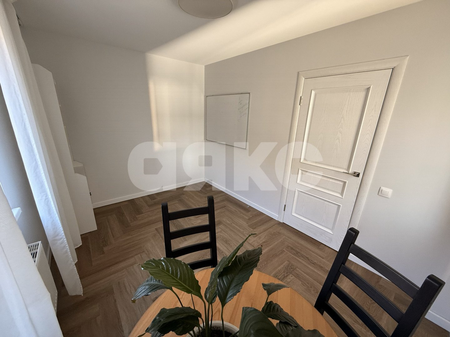 Фото №9: 3-комнатная квартира 84 м² - Раздольное, Хостинский, жилой комплекс Министерские Озёра, мкр. квартал Город Детства, ул. Тепличная, 71к10