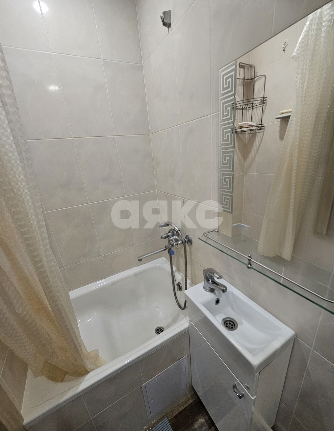 Фото №6: Студия 15 м² - Сочи, Центральный, мкр. Заречный, ул. Абрикосовая, 29