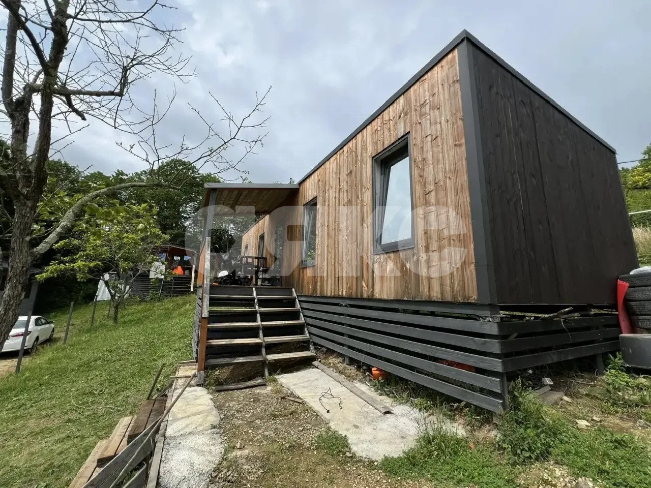 Фото №3: Коттедж 50 м² + 4.3 сот. - Верхнеармянское Лоо, р. Лазаревский, пер. Дачный