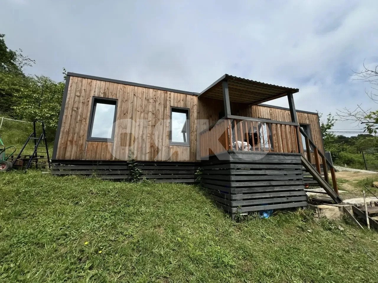 Фото №2: Коттедж 50 м² + 4.3 сот. - Верхнеармянское Лоо, р. Лазаревский, пер. Дачный