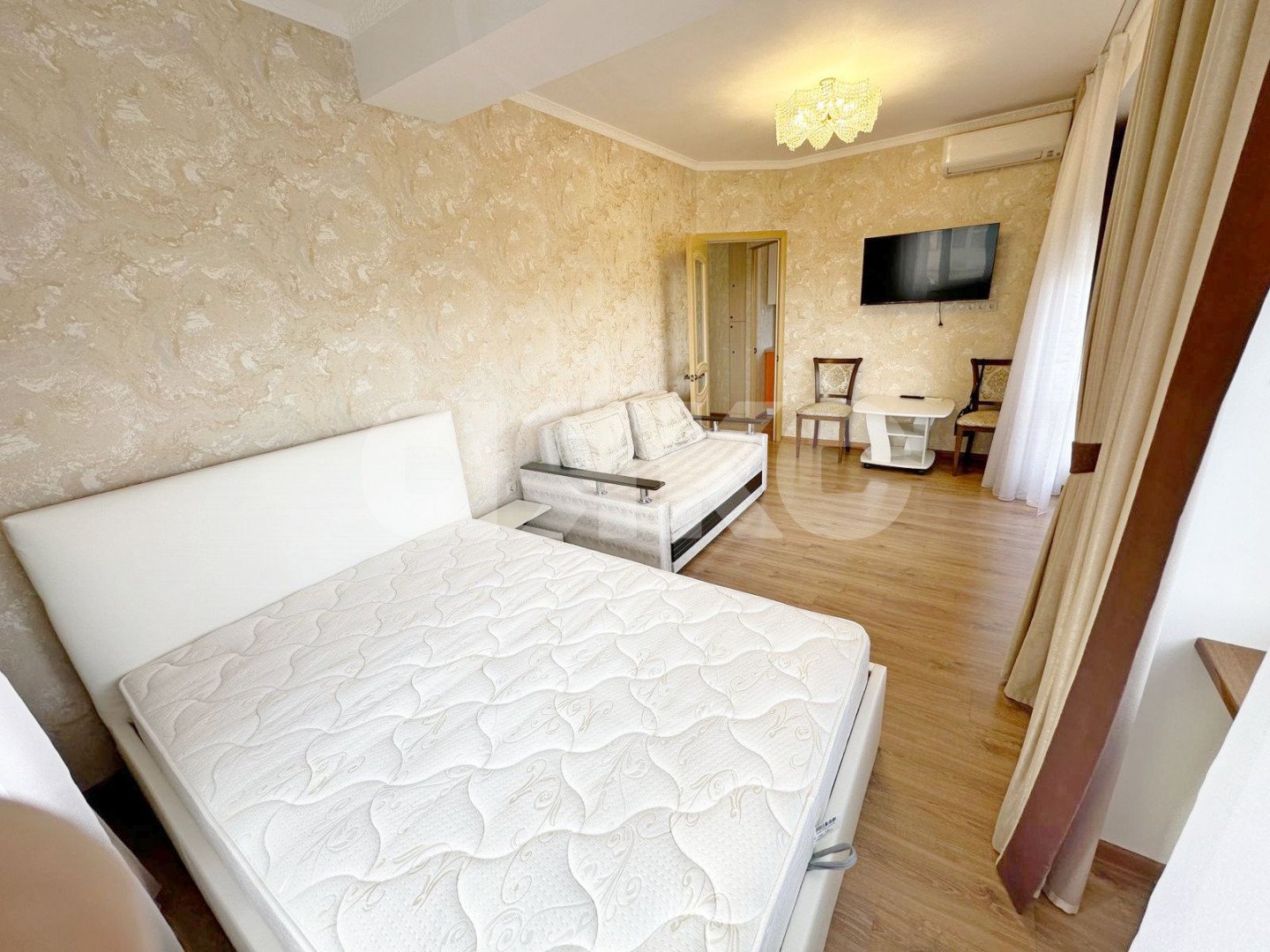 Фото №2: 1-комнатная квартира 36 м² - Сочи, Центральный, Гагарина, мкр. Новый Сочи, ул. Цюрупы, 34