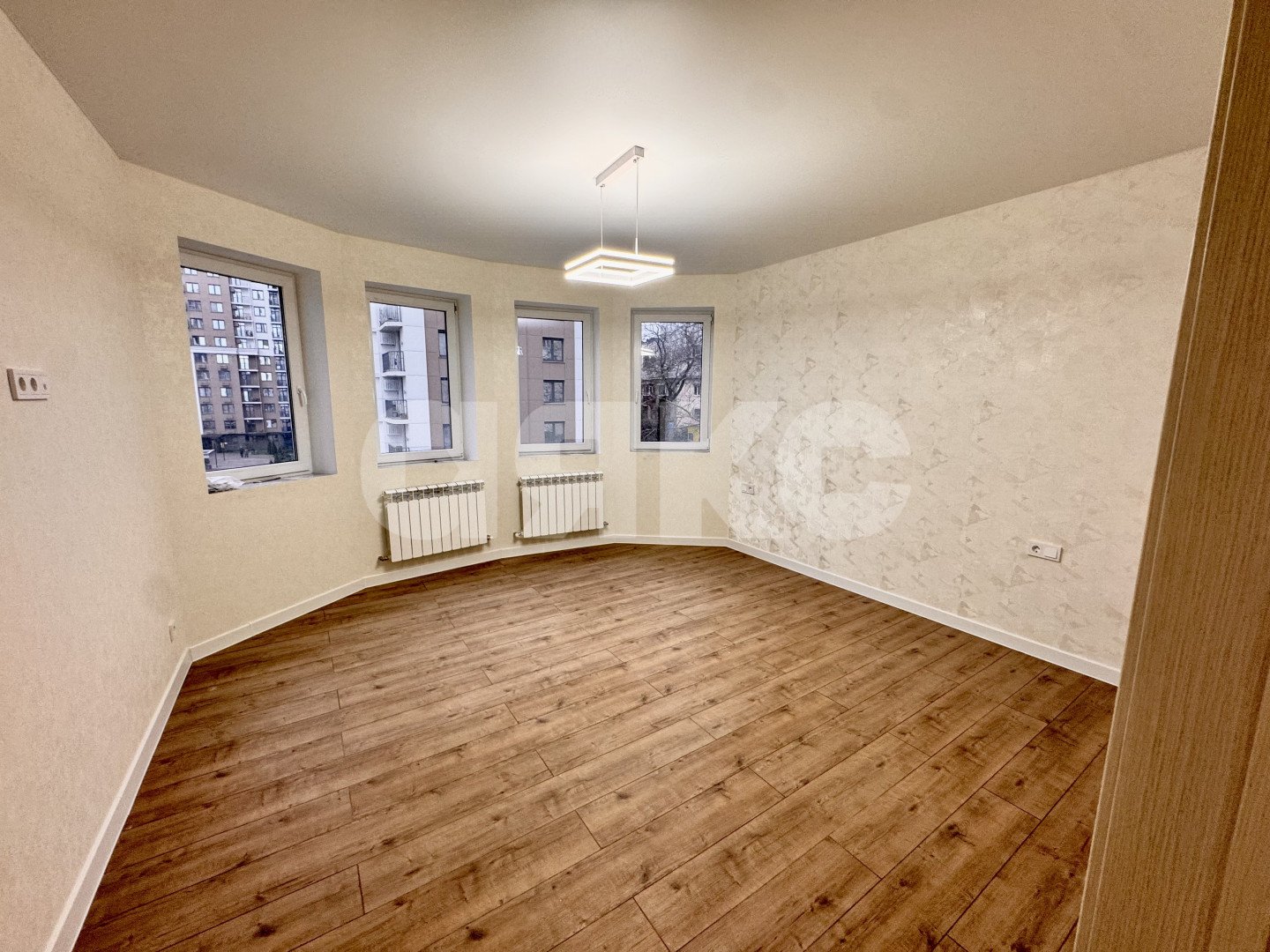 Фото №1: 2-комнатная квартира 58 м² - Сочи, Центральный, жилой комплекс Альпийский Квартал, мкр. Завокзальный, пер. Трунова, 6к4