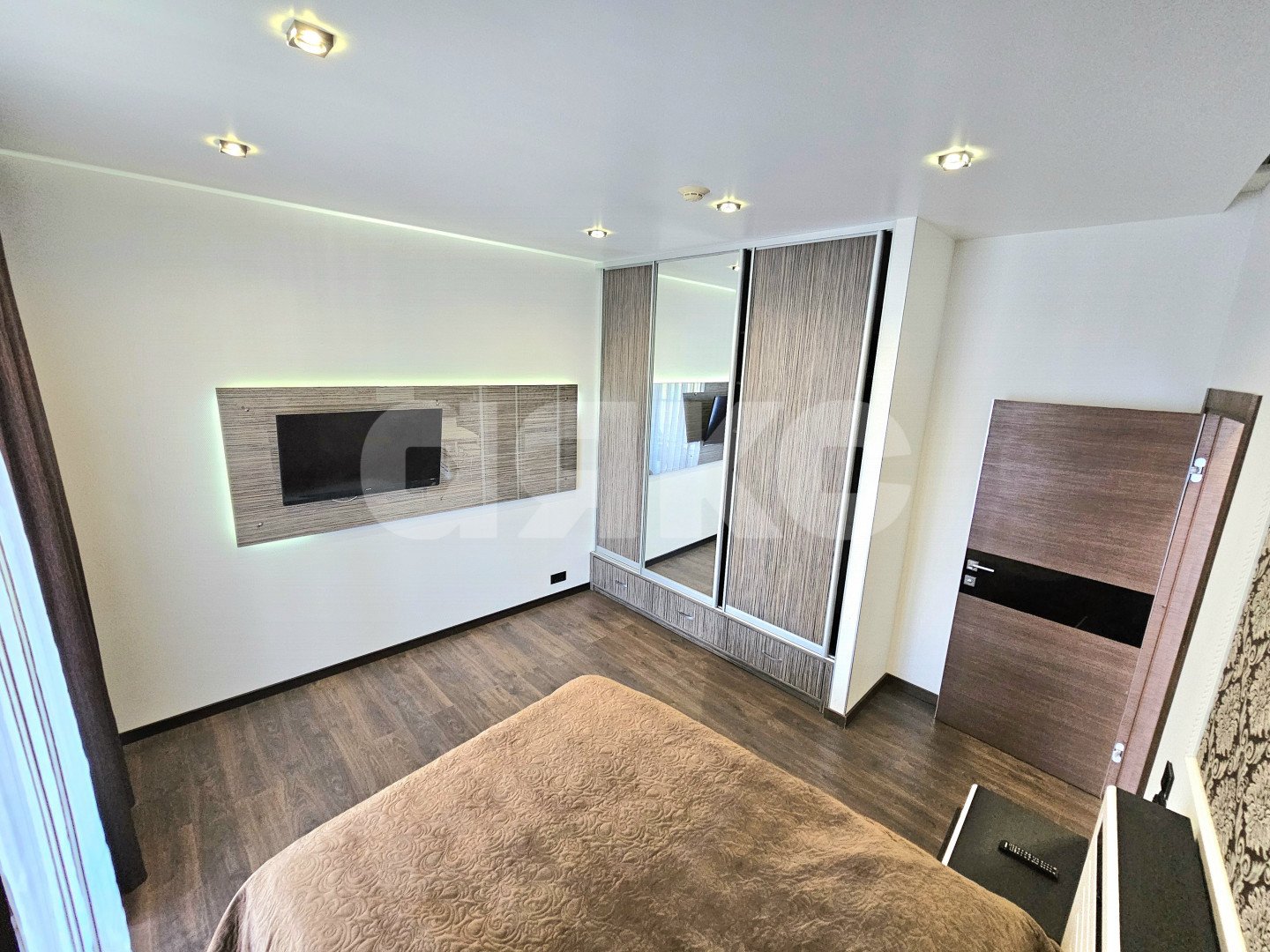 Фото №5: 2-комнатная квартира 101 м² - Сочи, Хостинский, Приморье, мкр. жилой комплекс Актёр Гэлакси, пр-кт Курортный, 105