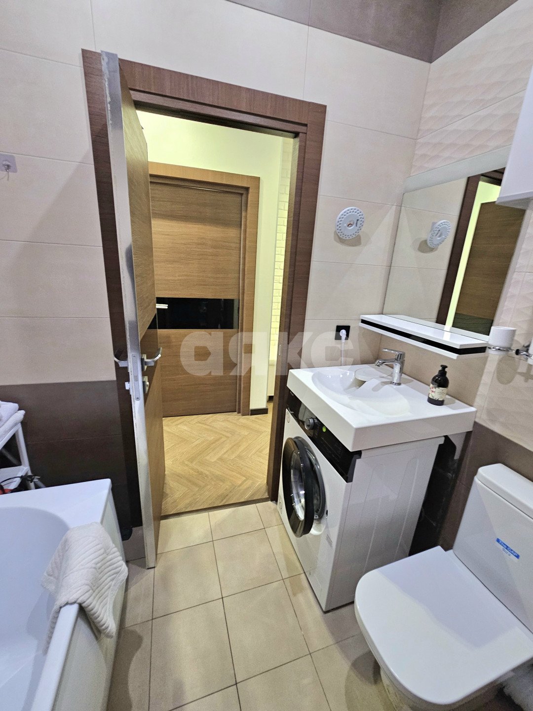 Фото №25: 2-комнатная квартира 101 м² - Сочи, Хостинский, Приморье, мкр. жилой комплекс Актёр Гэлакси, пр-кт Курортный, 105