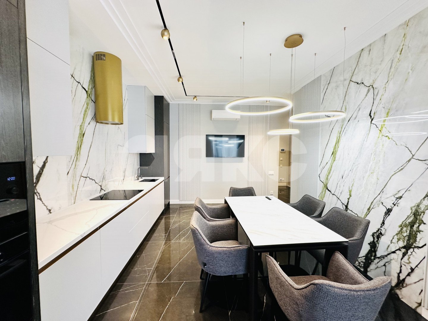 Фото №1: 1-комнатная квартира 63 м² - Сочи, р. Центральный, ул. Парковая, 5