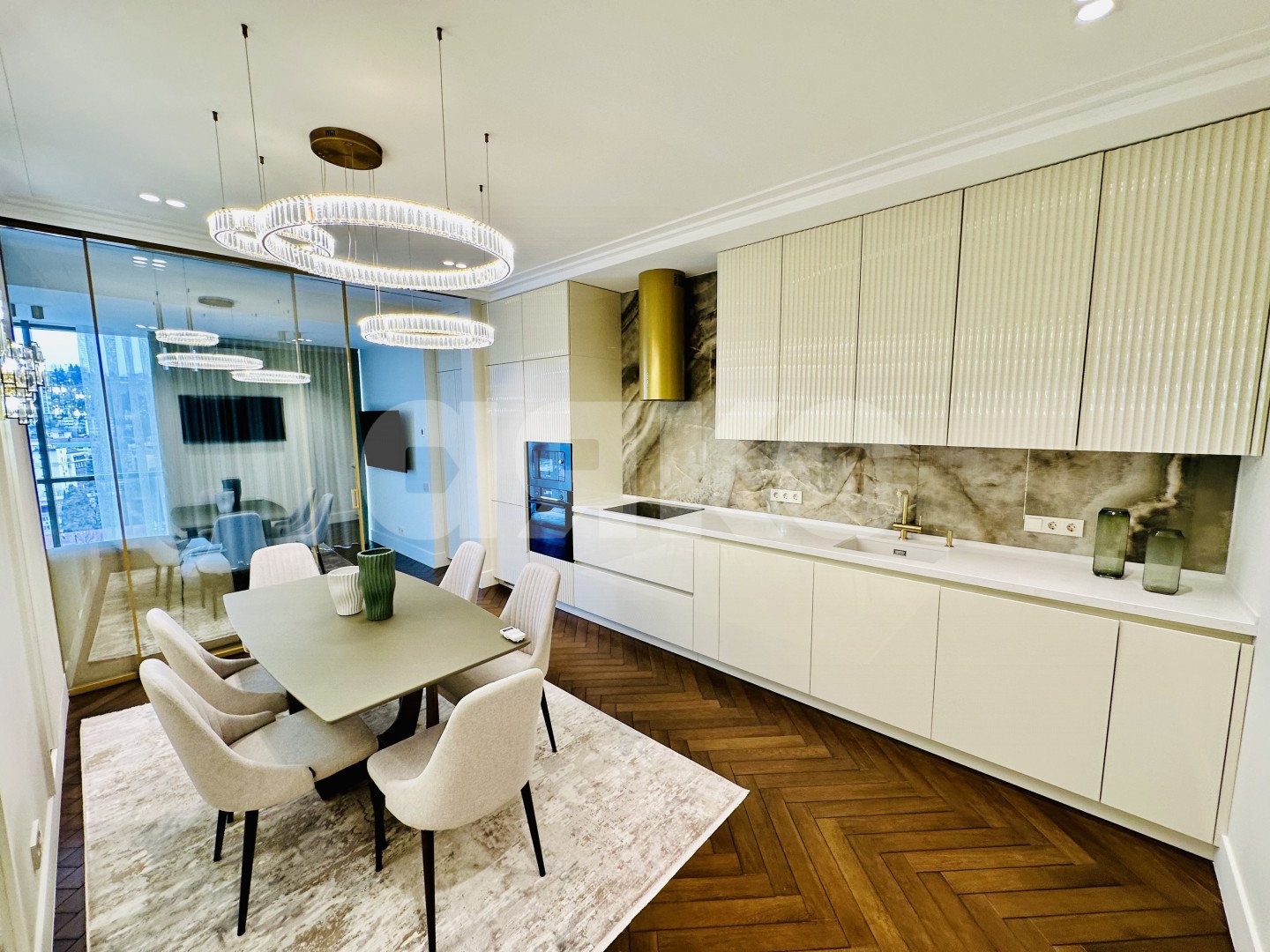 Фото №1: 1-комнатная квартира 63 м² - Сочи, р. Центральный, ул. Парковая, 5