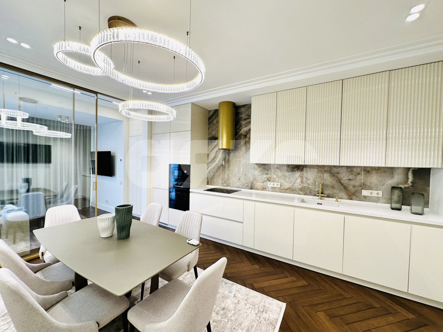 Фото №3: 1-комнатная квартира 63 м² - Сочи, р. Центральный, ул. Парковая, 5