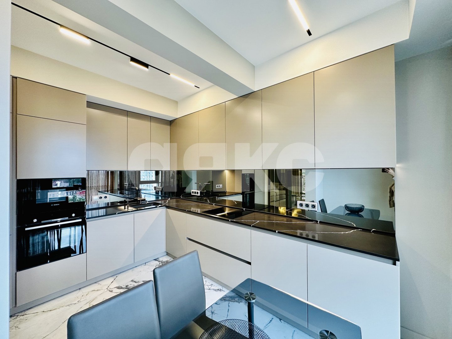 Фото №8: 2-комнатная квартира 110 м² - Сочи, р. Центральный, ул. Парковая, 5