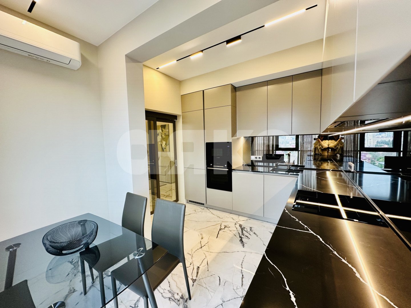 Фото №10: 2-комнатная квартира 110 м² - Сочи, р. Центральный, ул. Парковая, 5